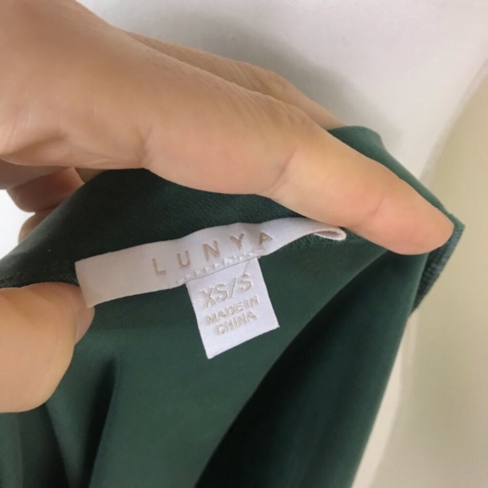 NEW Lunya washable silk double V jumpsuit - Picture 9 of 9